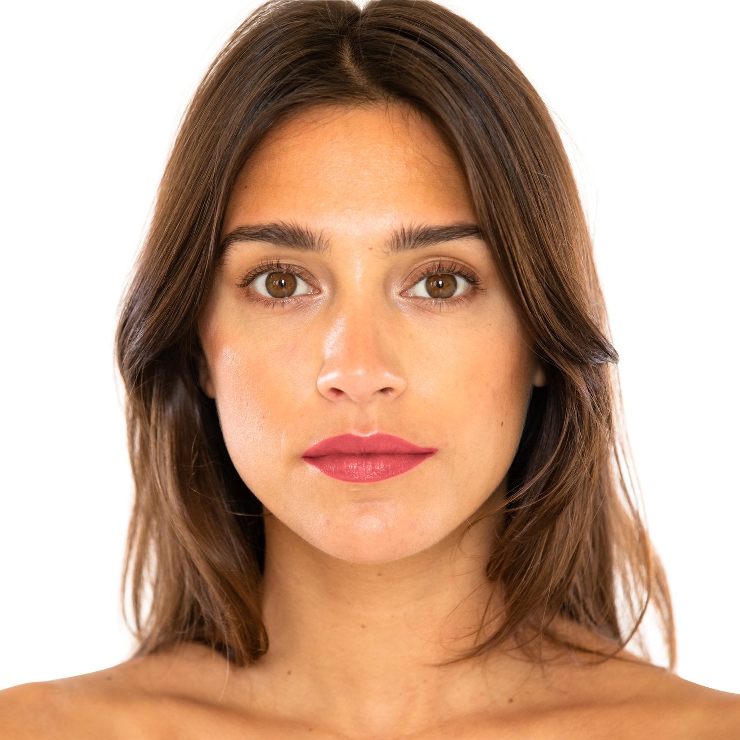 Linnea – Shimmery Peachy Coral